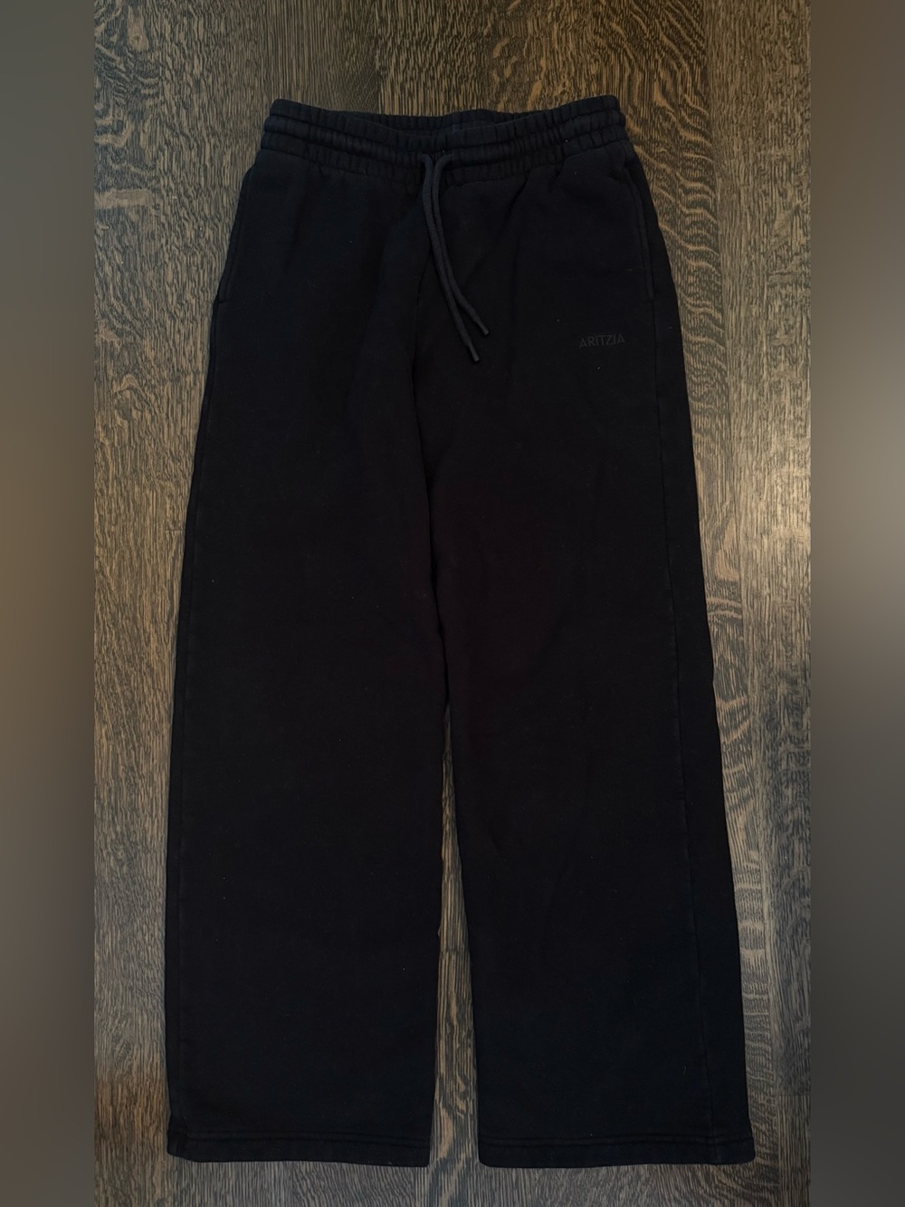 Aritzia Black “Boyfriend fit” Sweatpants